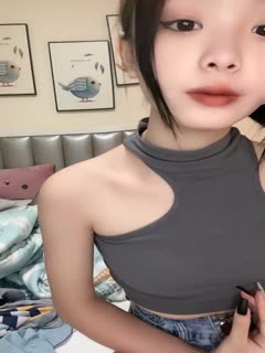 南宁18岁表妹-梦涵❤️：跳蛋肉棒插完~下面好难受，一定要哥哥真JB插进去，享受真正的零距离高潮性啪，操出白浆！第01集海报剧照