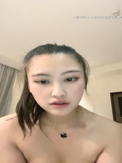 新人颜值不错马尾妹子和炮友激情啪啪，近距离特写口口舔逼自摸掰穴上位抽插第02集海报剧照